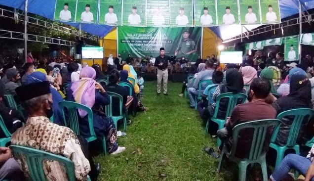 Andi Sumangerukka saat sambutan di hadapan warga Kecamatan Baruga dan Kambu