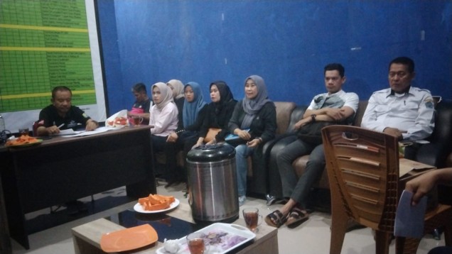 "PBSI Sultra rapat persiapan gelaran kejuaraan bulutangkis Sirnas A di Kendari. Rapat dipimpin Ketua PBSI Sultra, Dr LM Bariun. Istimewa